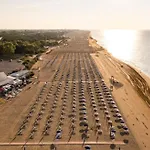 Beachside With Outdoor Space Apartament