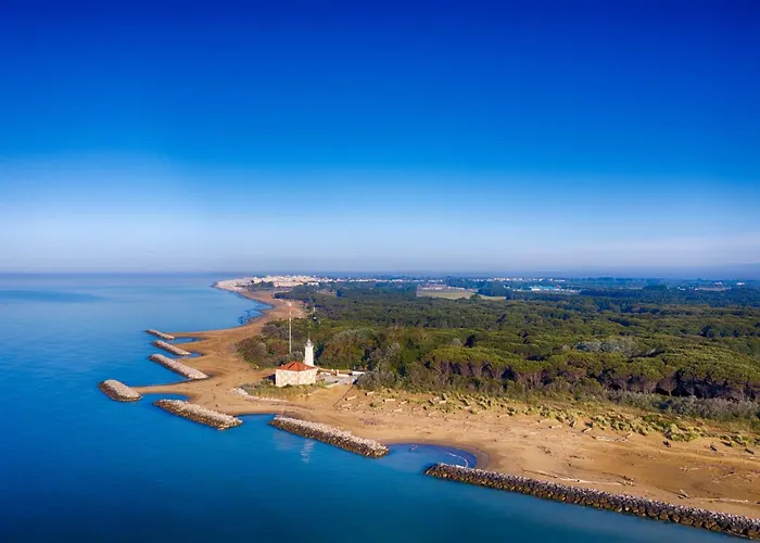 Beachside With Outdoor Space